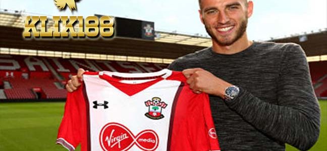 Bek Asal Belanda Senang Bisa Jadi Bagian Southampton