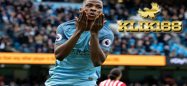 Kelechi Tinggal Selangkah Lagi Gabung Ke Leicester City